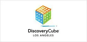A logo of the discovery cube in los angeles.